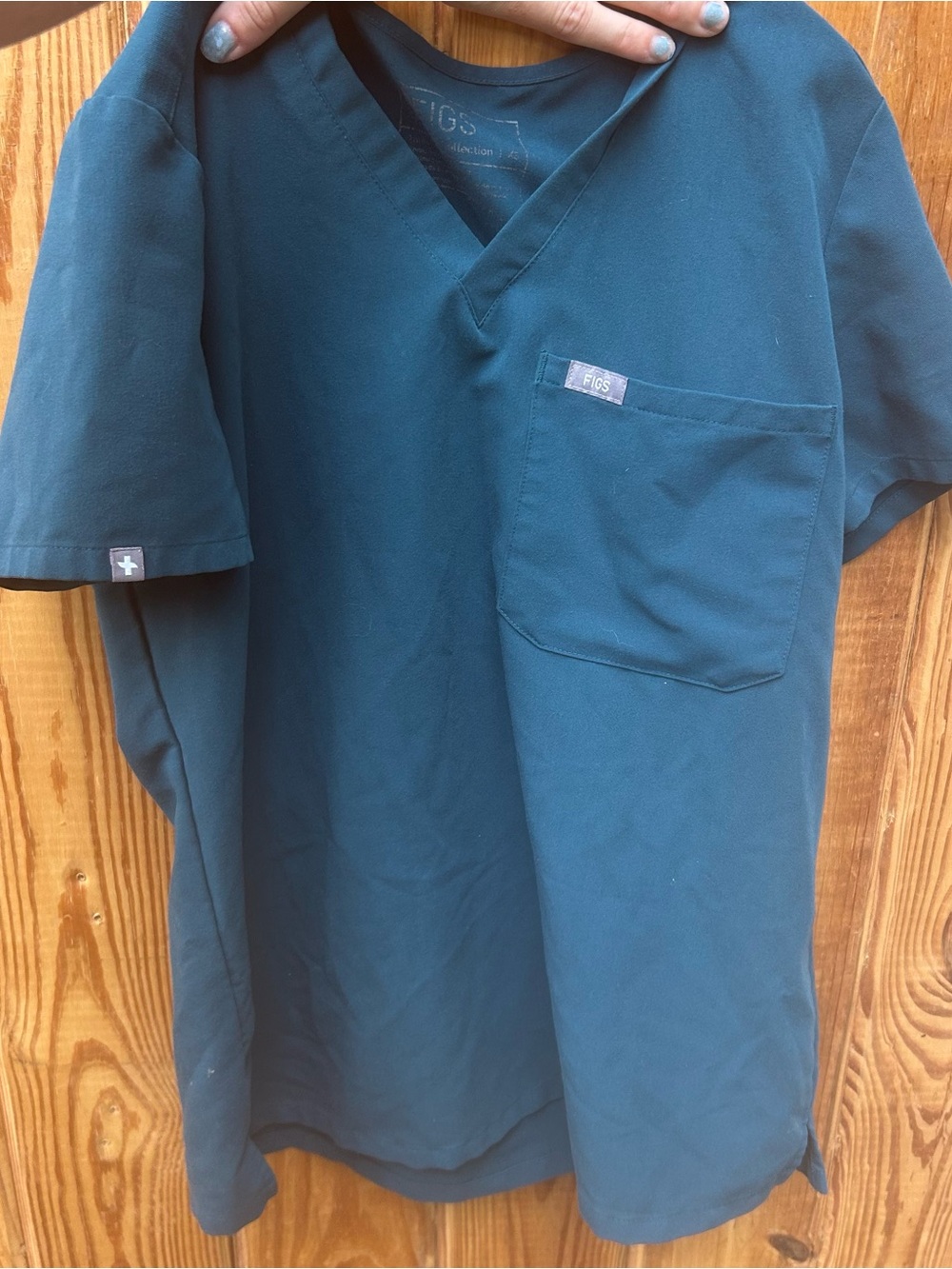 Figs scrub top